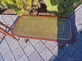 Predám elegantný odkladací stolík - 2