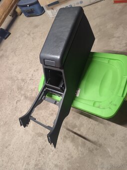 laktova opierka mercedes w202 - 2