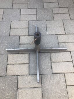 Predám kovový stojan - 2