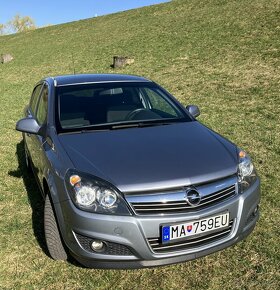 Opel Astra H Classic - 2