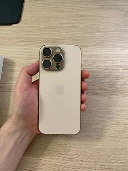 iPhone 16 Pro 256 GB púštny titán - 2