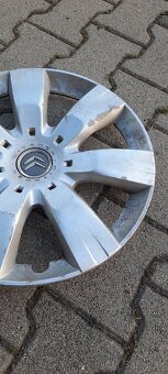 Puklica citroen picasso c3 c4 R16 - 2