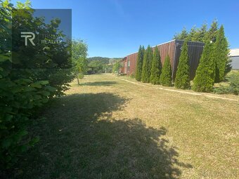 Stavebný pozemok na výstavbu rodinného domu o výmere 1873 m2 - 2