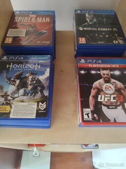 Playstation 4 - 2