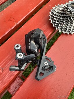 Shimano 105 RD-R7000 prehadzovačka a kazeta 11-30 - 2
