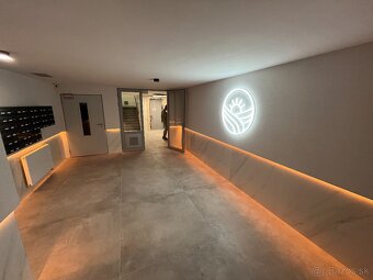 Moderný 2-izbový byt s veľkým balkónom, výhľadom a možnosťou - 2