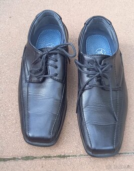 Predám kožené chlapčenské poltopánky v bezchybnom stave - 2