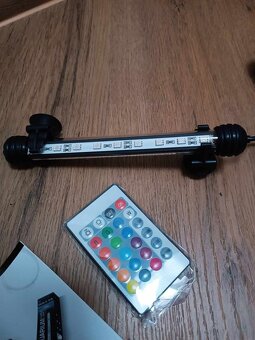 Akvarijní LED RGB osvětlení 18 cm, dálkové ovládání - 2