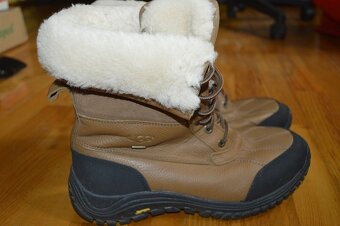 predam original zimne topanky/cizmy UGG - 2