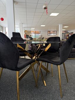 Jedáleň plus sedačka - 2