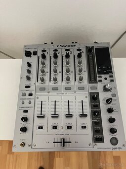 Pioneer DJM 750 - 2