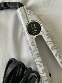 Štýlová keramická žehlička na vlasy CHI - 2