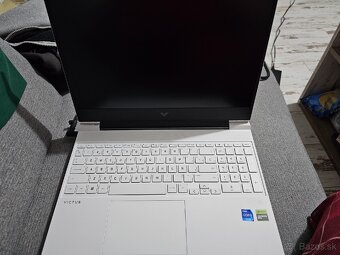 HP Victus herný notebook - 2