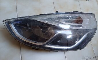 Renault Clio 4 svetlo - 2