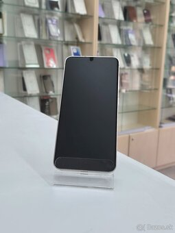 Samsung Galaxy S24 256GB - 2