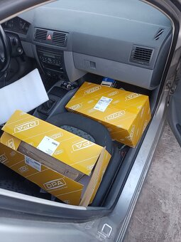 Škoda Fabia 1 predné svetlá halogén - 2