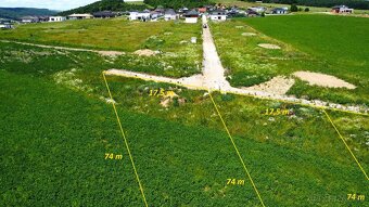 Rovinaté stavebné pozemky s prípojkami_1095m2_pri Prešove - 2