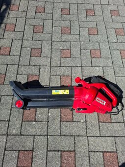 Vysávač s fukarom na listie - 2