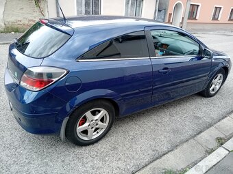 OPEL 1,6 GTC 77 KW BENZÍN.r.v.2005 - 2