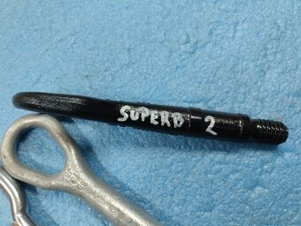 ŤAŽNÉ OKO ŠKODA MAZDA MERCEDES - 2