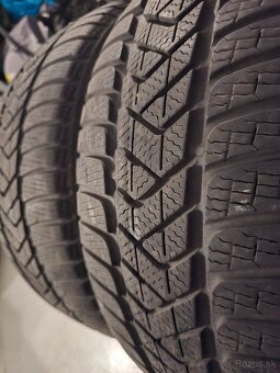225/40 r18 92 V pirelli zemné - 2