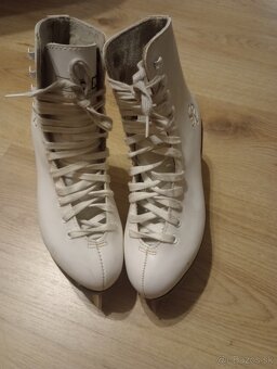 Dievčenské korčule - 2