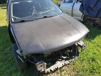 Rozpredam Golf 4 1,6 benzin 74kw - 2