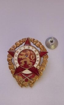 ODZNAK VZORNÝ STŘELEC - 2