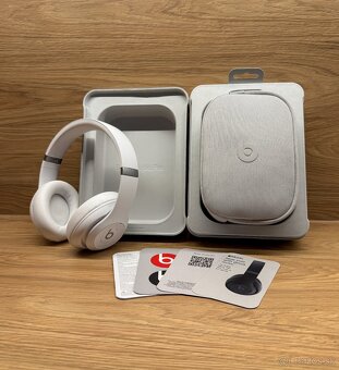 Beats Studio Pro Wireless Matte White - 2
