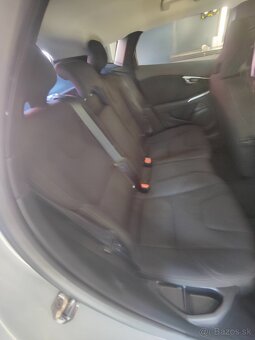 Volvo V40 2.0 benzín, r.v. 2015 - 2