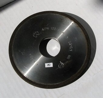 DIA brus č.10 - průměr 125 mm - 2