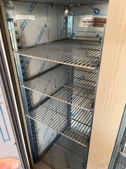 Gastro chladnička 1400 litrov presklená - 2
