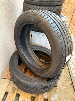 235/50 R20 - 2
