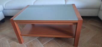 Komoda, vitrína, konferenčný stolík - 2