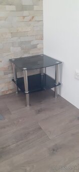 Stol pod TV plus nocny. - 2