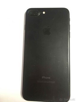 iPhone 7 plus a iPhone 8 - 2