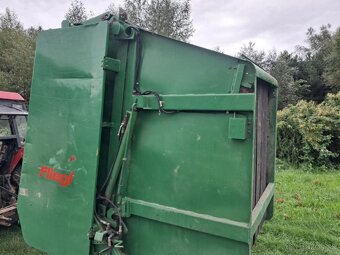 Balíkovač John Deere - 2