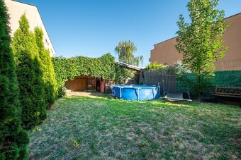 Unikátny 3-izbový byt so záhradou, bazénom, garážou a parkov - 2