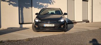 Predám Opel Astra J , 1,6 Automat Benzín r.2015 132000Km - 2