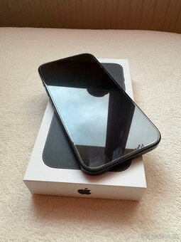 Apple iPhone 16 128GB - 92% batéria - 2