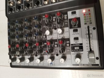 Behringer XENYX 1202 - 2