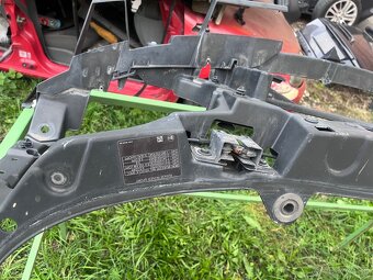 Range Rover sport naraznik, kufrove dvere, čelo - 2