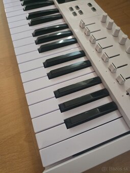 ARTURIA KEYLAB ESSENTIAL 49 MK3 - 2