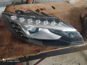 AUDI Q7Lift predám predné Svetla - 2
