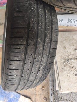 17" original VW elektrony s letnymi gumami - 2