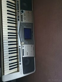 Yamaha psr 2000 - 2