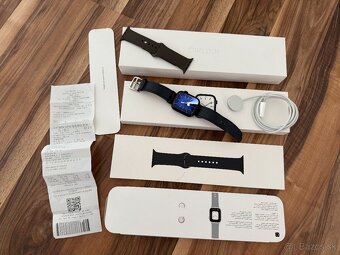 Apple Watch Series 7 45 mm Midnight blue / tmavo modrá - 2