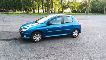 Peugeot 206 1.4 benzín 55kw 68100km - 2