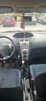Toyota yaris 1.4 D - 2