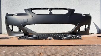 Predny M paket naraznik pre BMW E60 a E61 - 2